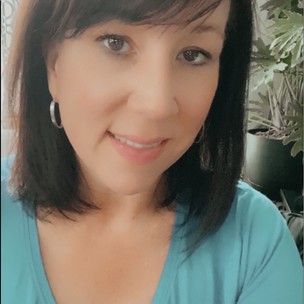 Meet your Posher, Candee